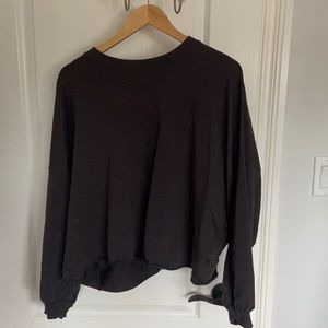 Black long sleeve lululemon top